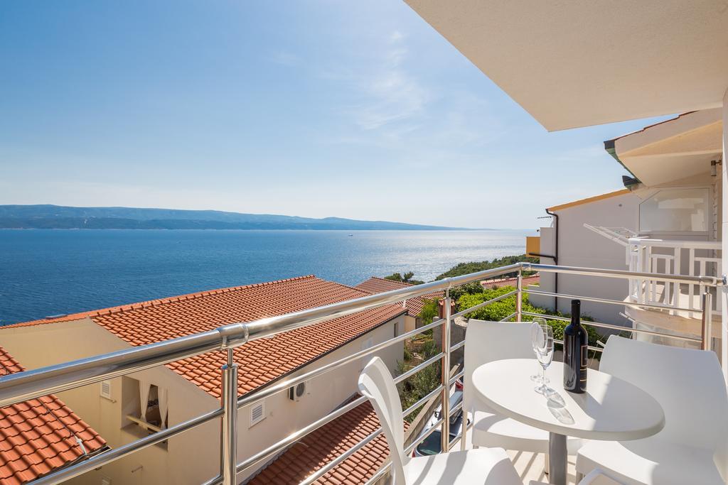 Apartments Panorama Локва-Рогозница Экстерьер фото